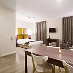 Hotel apartamentowy Kyriad Centre - Et