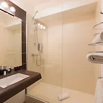 Hotel apartamentowy Kyriad Centre - Et 3*