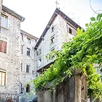 Kyriad Centre - Et Hotel apartamentowy