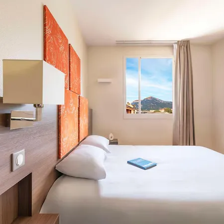 Appart hôtel Kyriad Centre - Et Résidence Chambéry