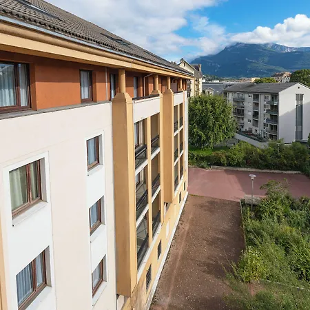 Aparthotel Kyriad Centre - Et 3*