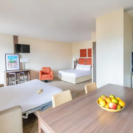 Kyriad Centre - Et Aparthotel 3*