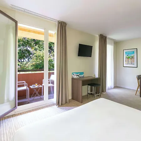 Appart hôtel Kyriad Centre - Et Résidence