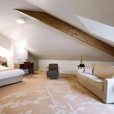Kyriad Centre - Et Résidence 3* Chambéry
