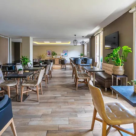 Kyriad Centre - Et Aparthotel