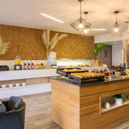Aparthotel Kyriad Centre - Et Chambery