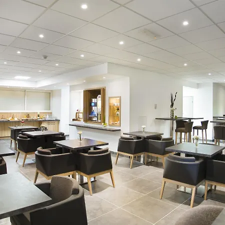 아파트호텔 Kyriad Centre - Et Chambéry