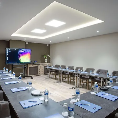 Apartmanhotel Kyriad Centre - Et Chambéry