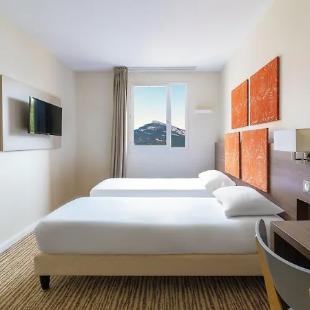 Lägenhetshotell Kyriad Centre - Et