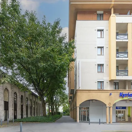 Ξενοδοχείο με διαμερίσματα Kyriad Centre - Et 3*