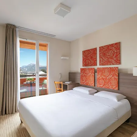 Kyriad Centre - Et Hotel apartamentowy Chambéry