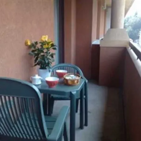 Aparthotel Kyriad Centre - Et 3*