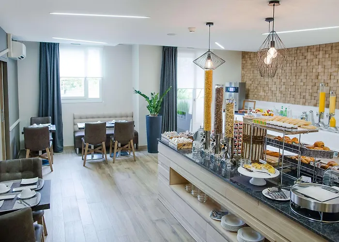 Kyriad Centre - Et Ξενοδοχείο με διαμερίσματα