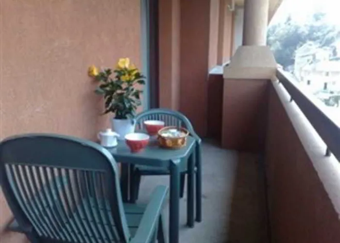 Ξενοδοχείο με διαμερίσματα Kyriad Centre - Et 3*