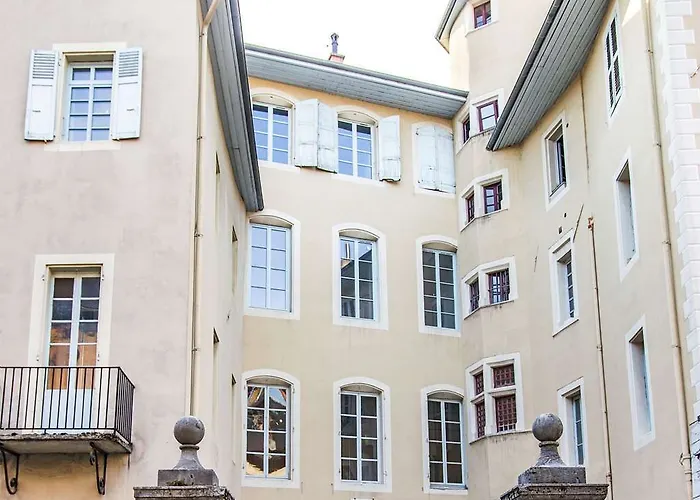 Kyriad Centre - Et 3* Σαμπερί